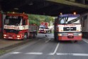 LKW blieb unter Bruecke haengen Koeln Ehrenfeld Innere Kanalstr Hornstr P144